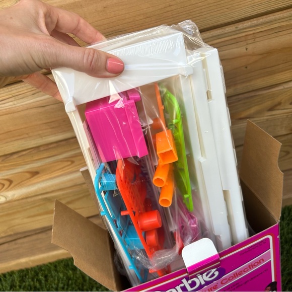 🔥VINTAGE 🔥RARE 🔥 BARBIE Refrigerator 1982 - Picture 6 of 7